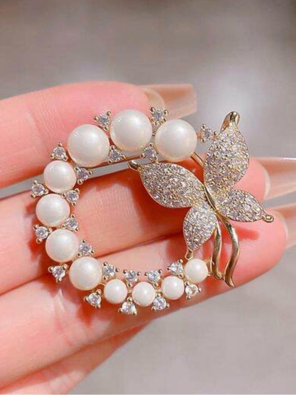 Brooch Enchanted Monarch Pearl Wreath Butterfly |Pavé Crystal Statement Pin NWOT - Picture 3 of 8
